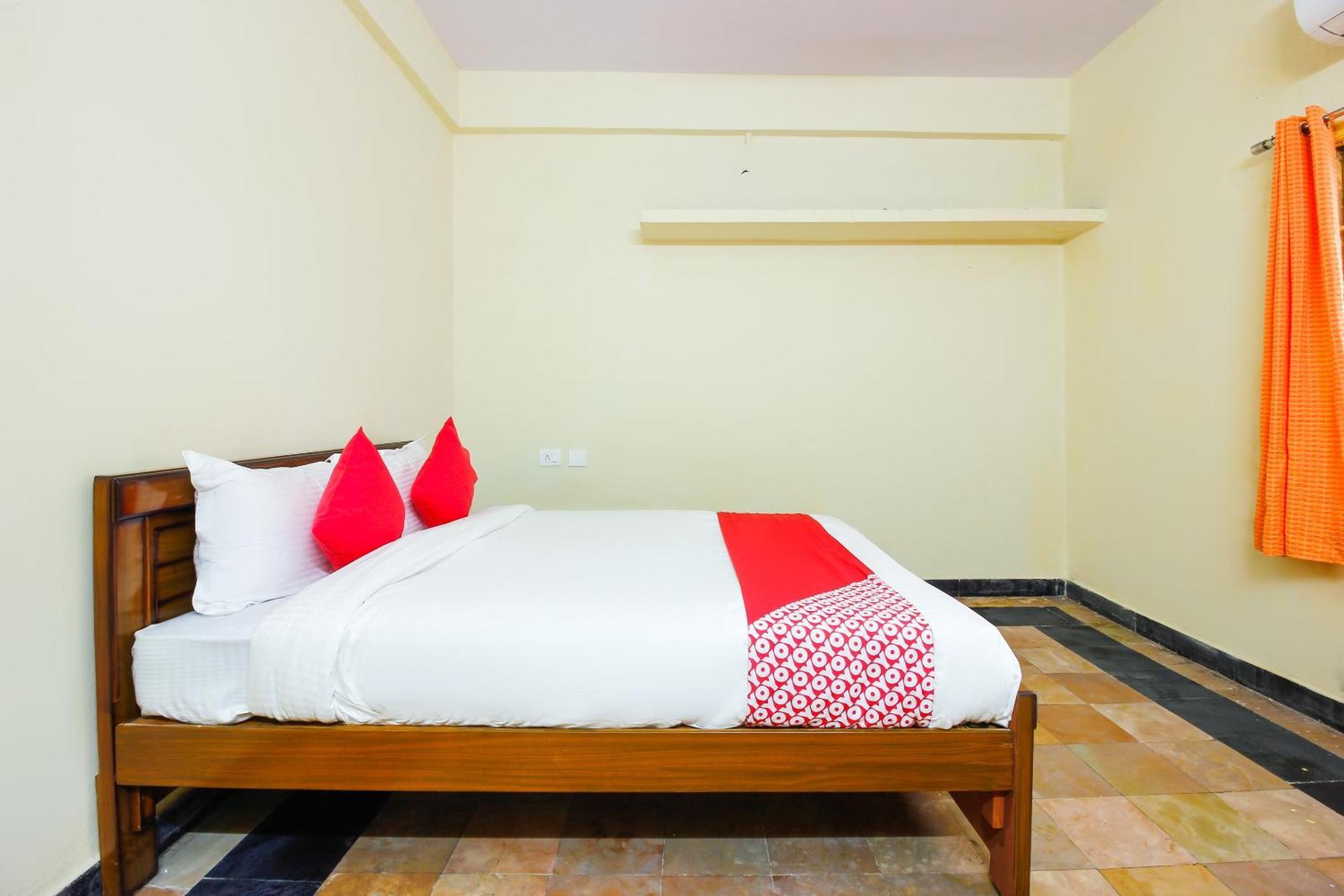 Hotel O Sai Residency Near Sr Nagar Metro Station Hyderabad Eksteriør bilde