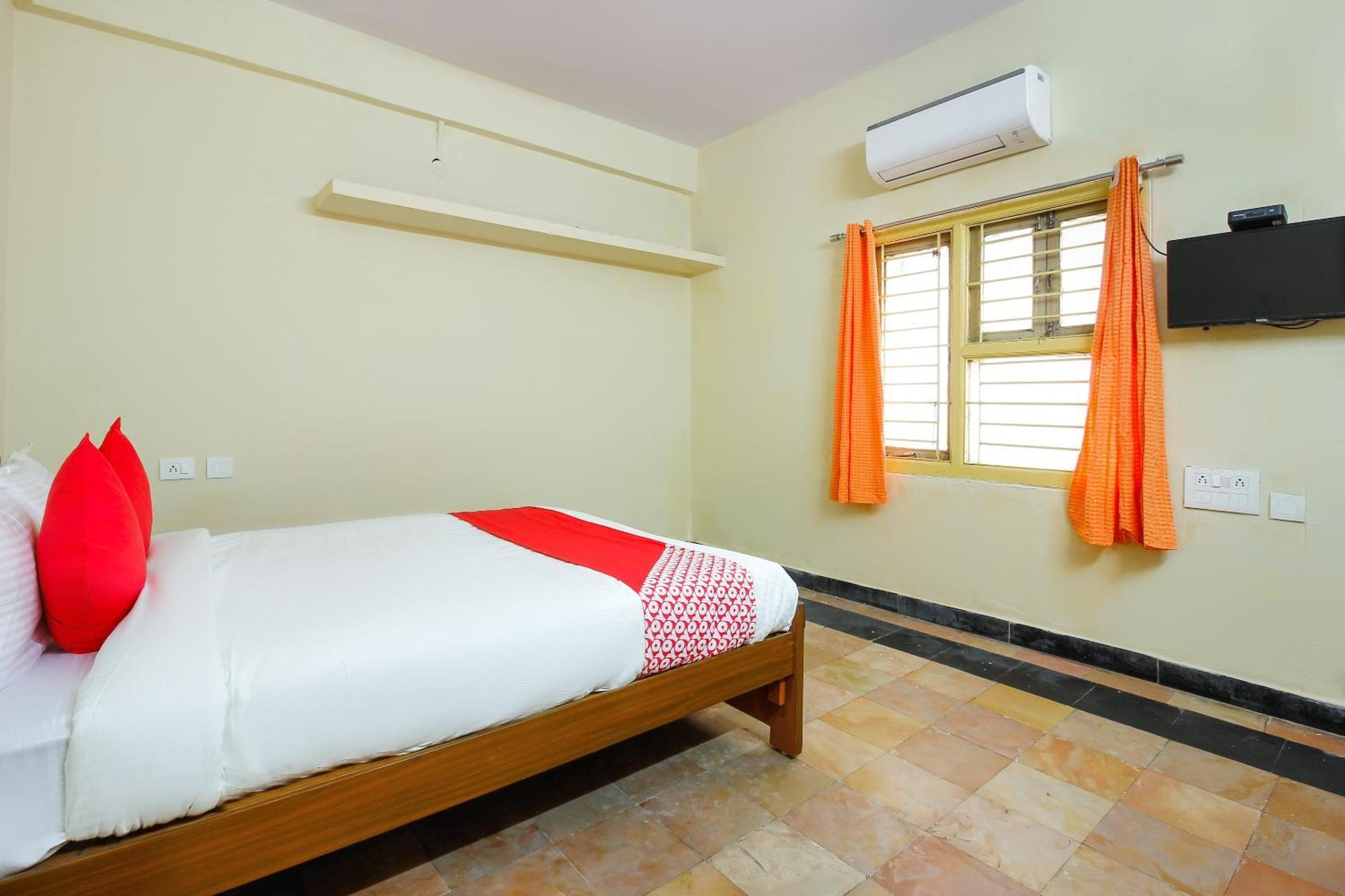 Hotel O Sai Residency Near Sr Nagar Metro Station Hyderabad Eksteriør bilde